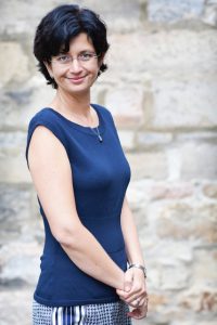 Associate Professor Barbora de Courten